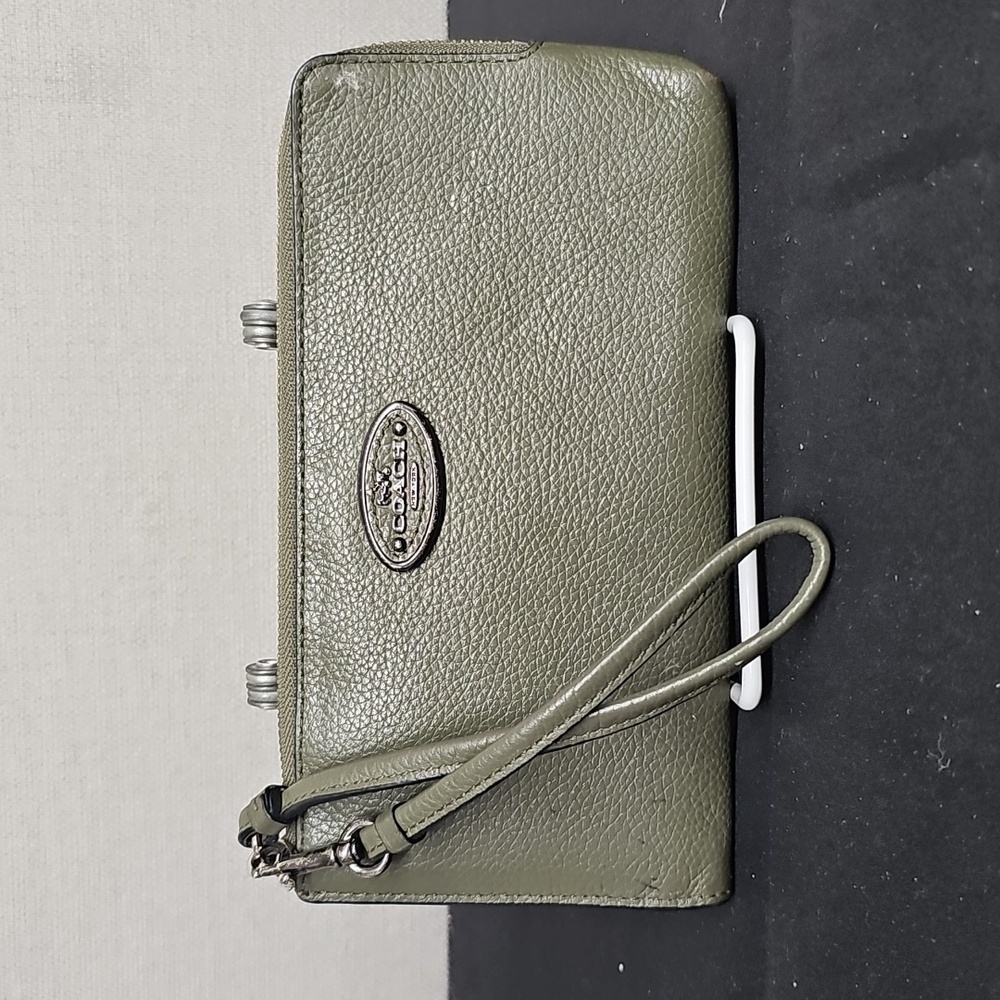 COACH WRISTLET WALLET BFPM-10-079